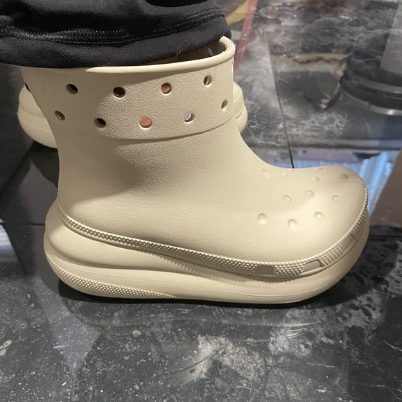 Crocs Classic Bone Waterproof Crush Rain Boots, Men's Size 4 and Women's Size 6 - Picture 2 of 6